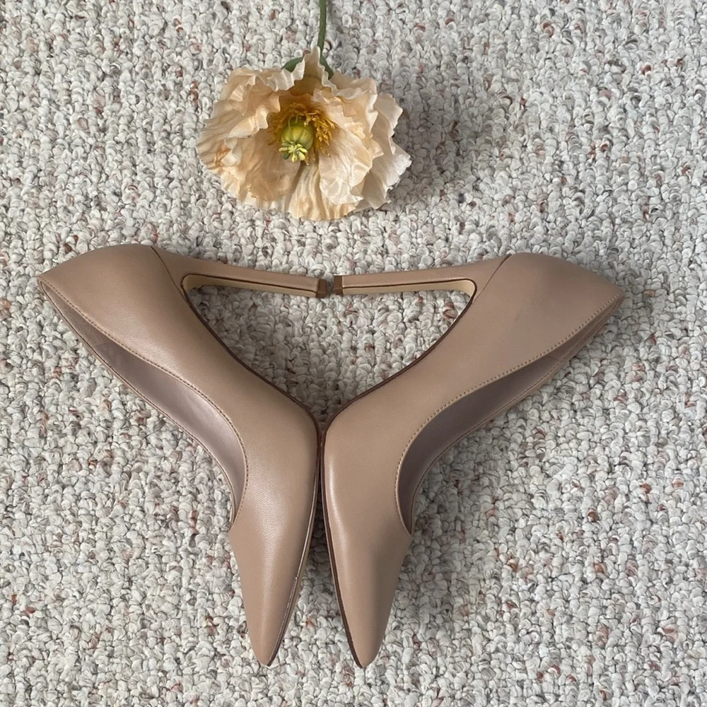 Nine West Natural Tatiana' Pointy Toe Pump size 6M - Picture 3 of 10